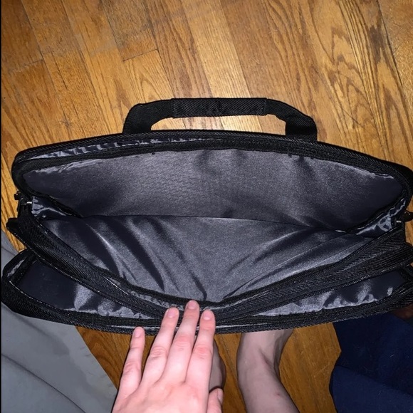 Solo Laptop Bag - Picture 4 of 5